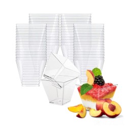 Plastikowe pojemniczki na deser